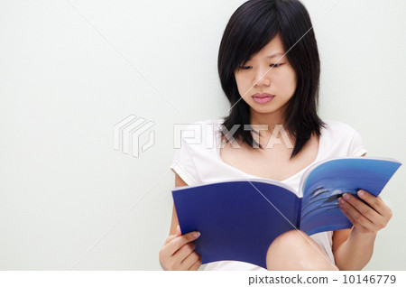 Reading Reading 10146779