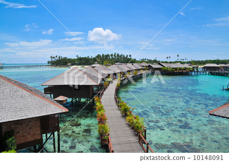 Water cottage Water cottage 10148091