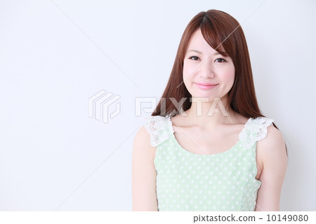 年輕的女士 年輕的女士 10149080