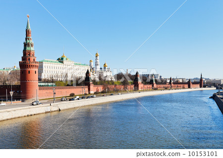 Moscow cityscape with Kremlin Moscow cityscape with Kremlin 10153101
