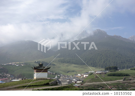 Landscape of sichuan, china 10153502