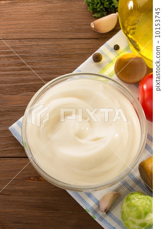 mayonnaise sauce in bowl 10153745