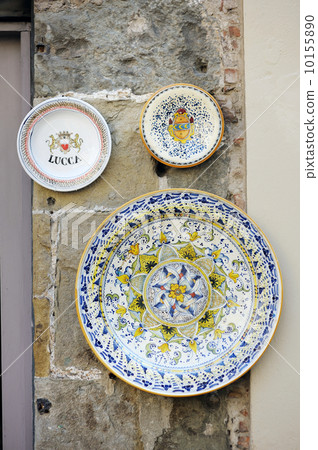 Traditional Italian ceramics 10155890