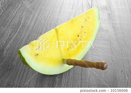 yellow watermelon 10156006