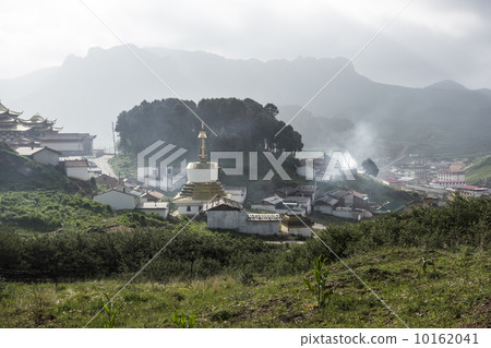 Langmusi ,Sichuan, China 10162041