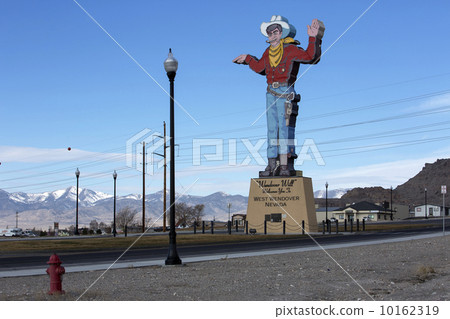 Wendover Will cowboy welcome sign Nevada 10162319