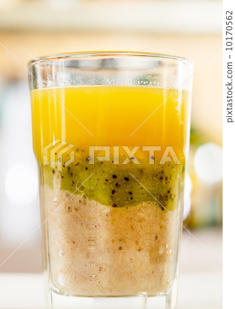 fruit dessert 10170562