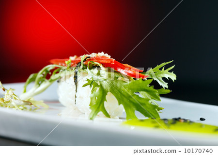 tasty sushi 10170740