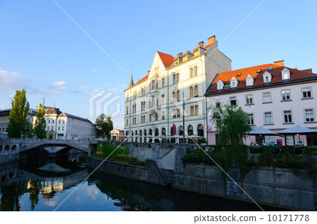 Slovenia Ljubljana triple bridge and the Ljubljanitsa River 10171778