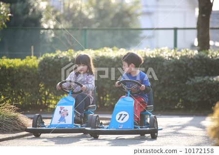 I got on the go-cart! 10172158