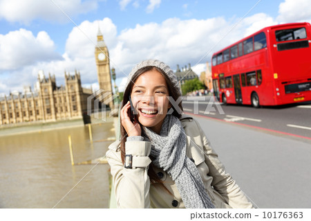 London - professional business woman on smartphone 10176363