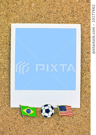Polaroid football national flag pin Brazil America Polaroid football national flag pin Brazil America 10177662
