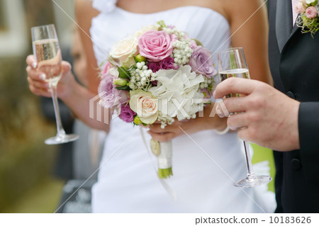 Bride holding a wedding bouquet Bride holding a wedding bouquet 10183626