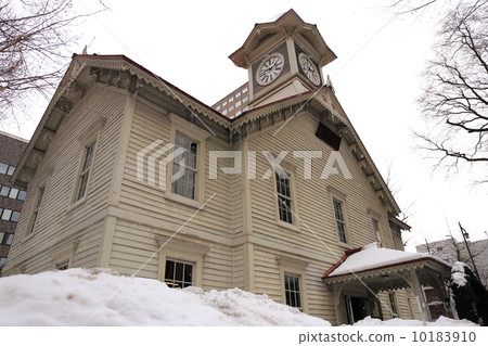 Sapporo city clock tower in winter 10183910
