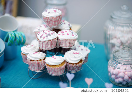 Wedding cupcakes Wedding cupcakes 10184261