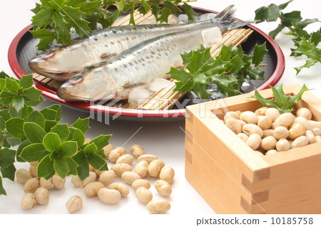 Sardine nodal holly (white background) Sardine nodal holly (white background) 10185758