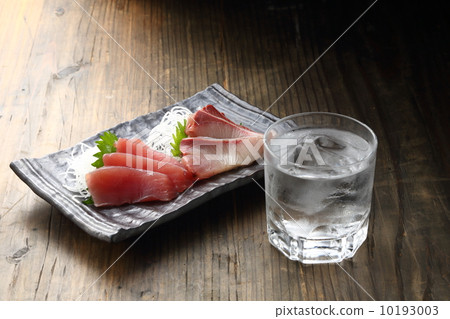燒酒和生魚片 燒酒和生魚片 10193003