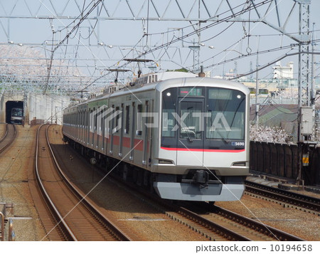 Tokyu Meguro Line 5080 series 10194658