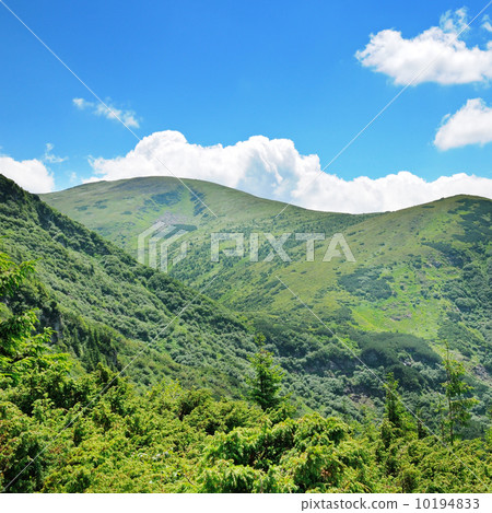 mountains and blue sky mountains and blue sky 10194833
