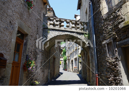 France, scenery of the Midi-Pyrenees region France, scenery of the Midi-Pyrenees region 10201066