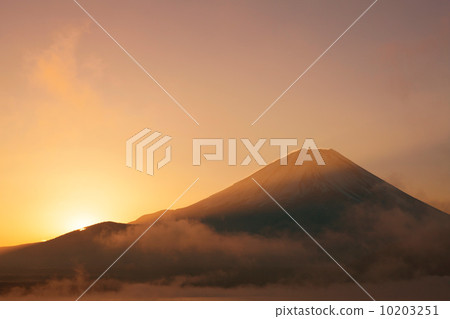 Sunrise from Lake Motosu 10203251