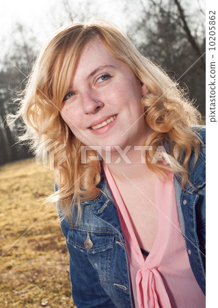 Portrait of a young woman Portrait of a young woman 10205862