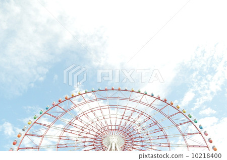 Ferris wheel and sky Ferris wheel and sky 10218400