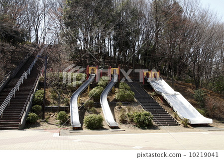 Slide away 10219041