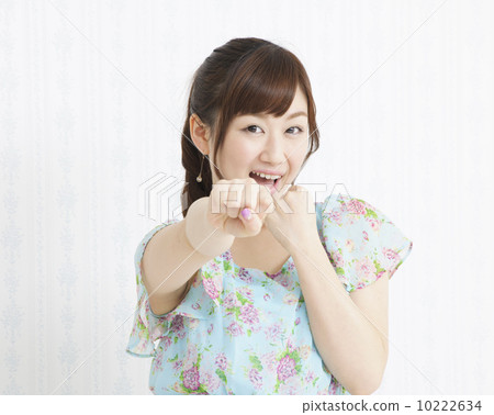 young woman young woman 10222634