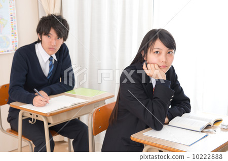 High school students taking classes 10222888