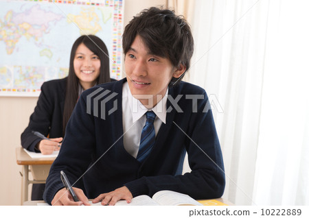 High school students taking classes 10222889