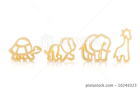Baby pasta with animals shape Baby pasta with animals shape 10249323