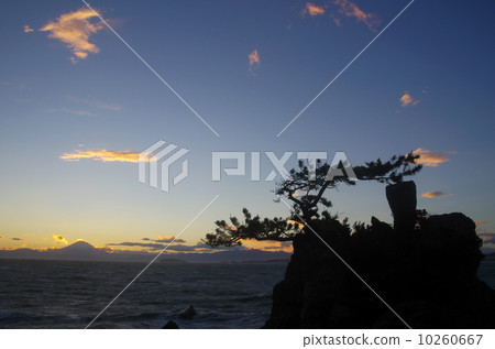 Mt. Fuji from the Morito coast Mt. Fuji from the Morito coast 10260667