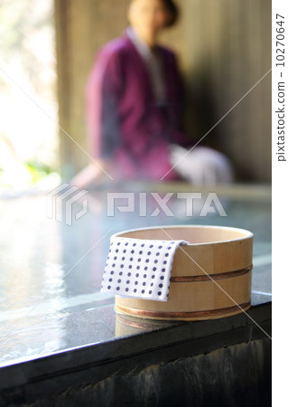 Hot spring · women Hot spring · women 10270647