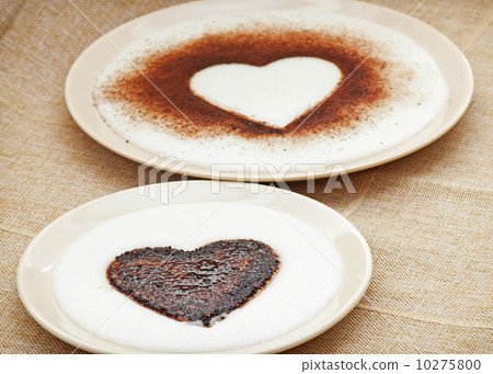 Sweet cocoa hearts in semolina pudding Sweet cocoa hearts in semolina pudding 10275800