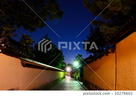 Evening view of the ruins of Nagamachi samurai residence [side] 10276601