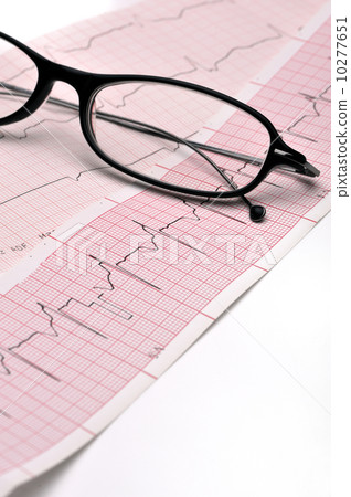 Eyeglasses and cardiogram 10277651