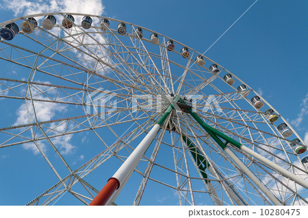 Ferriswheel. Kazan. Russia Ferriswheel. Kazan. Russia 10280475