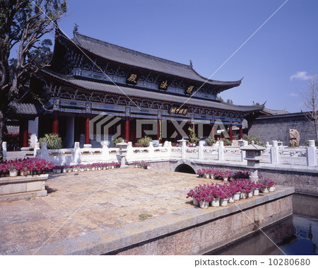 Democratic Party of Lijiang Old Castle Democratic Party of Lijiang Old Castle 10280680