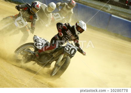 Dirt trial 10280778