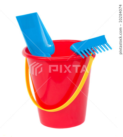Beach bucket with spades Beach bucket with spades 10284074