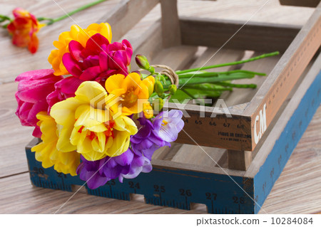 bouquet of spring flowers close up 10284084