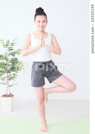Yoga image Yoga image 10285249