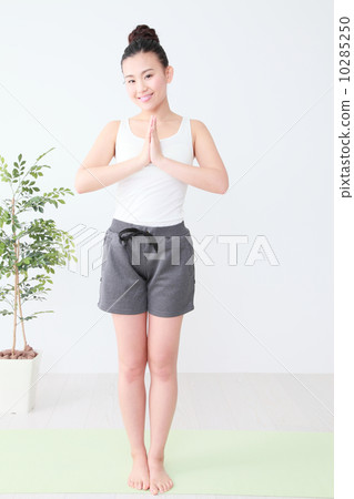 Yoga image Yoga image 10285250