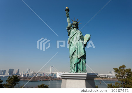 Statue of Liberty in Odaiba 10287471