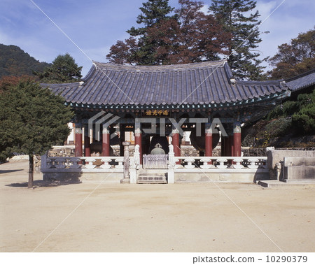 Haeji Temple Cemetery Haeji Temple Cemetery 10290379