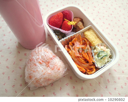 Lunch box and my bottle 10290802