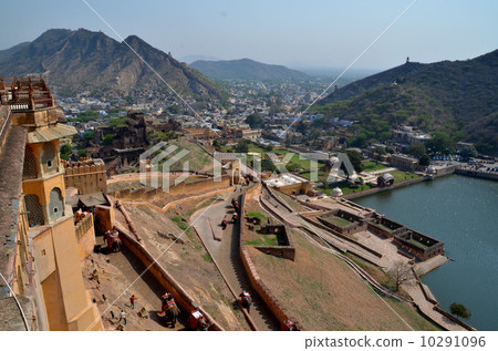 World Heritage Castle of Amber Castle and Castle Town 10291096