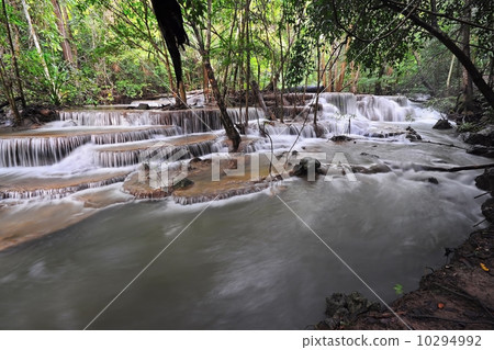 Huay Mae Khamin Waterfall 10294992