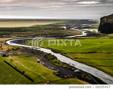 Meandering river 10295437